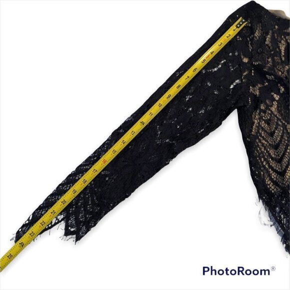 GUESS Cropped Top with Black Lace and Nude Lining - Picture 11 of 11